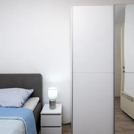 2 Bedroom Lovely In